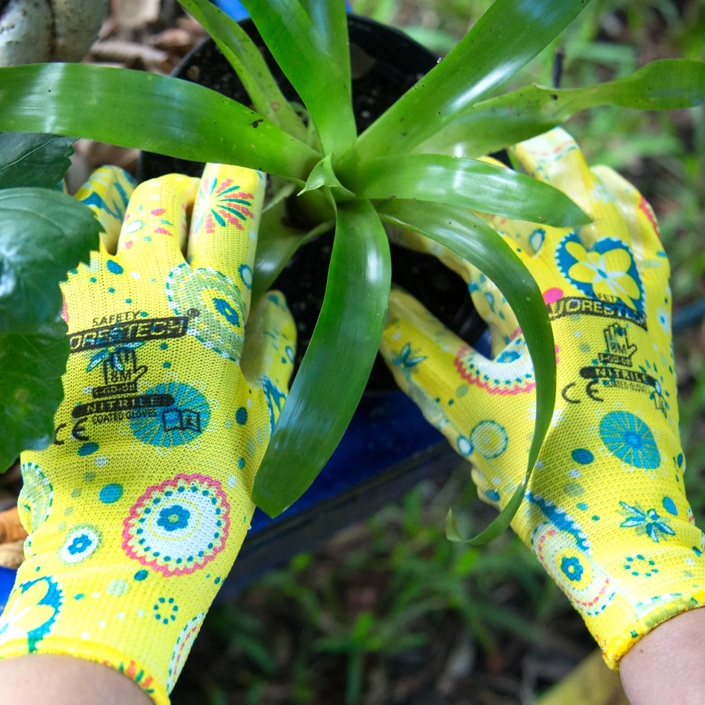 Nitrile-Coated Gardening Gloves – Durable, Breathable & Superior Grip